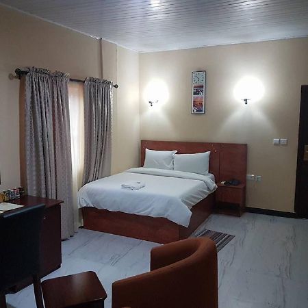 Providence Hotel Abeokuta Екстер'єр фото